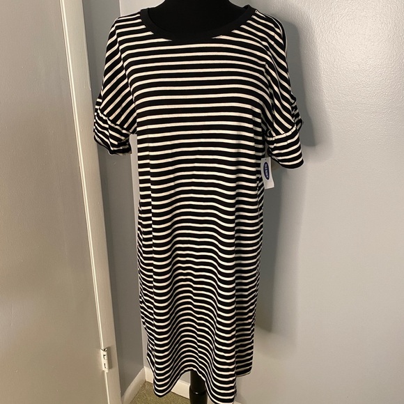 Old Navy Dresses & Skirts - NWT Old Navy Jersey Dress size Medium